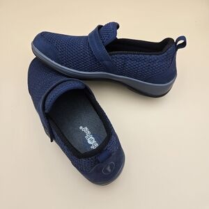 Women's (823) Mesh Slip On Orthofeet Size 7 Shoes. Excellent Condition. Blue.